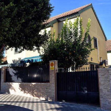 Wonderstays Chalet El Naranjo Seville Exterior photo