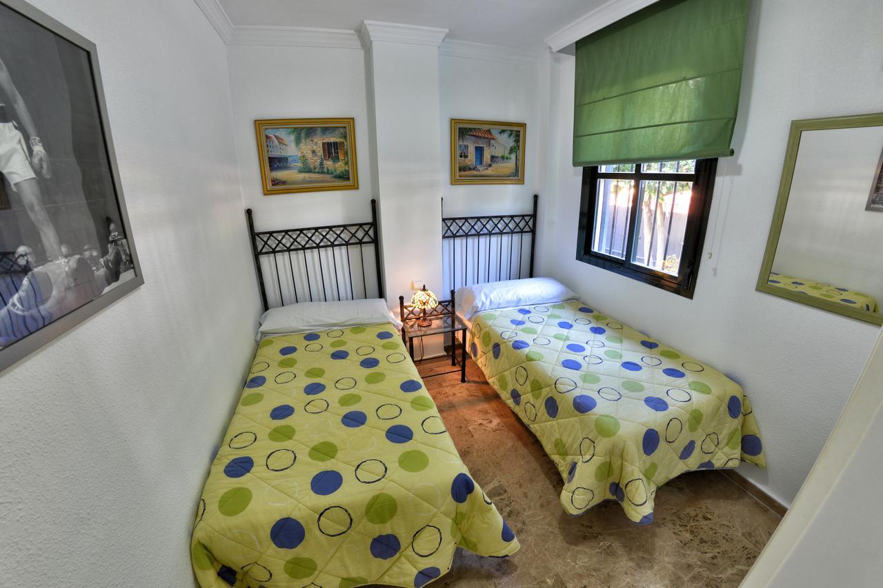 Wonderstays Chalet El Naranjo Seville Exterior photo
